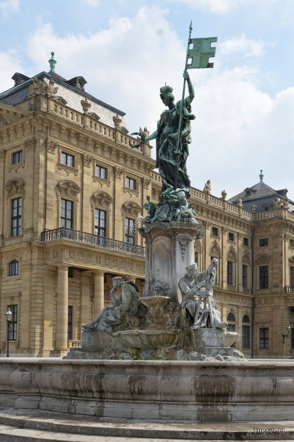 TP2_2050.jpg - Würzburg